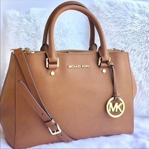🌟Michael Kors Luggage Double Zip Leather Satchel